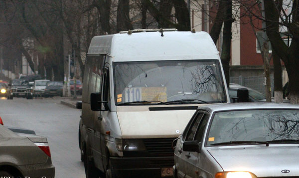 Începând cu staţia terminus, din strada Studenţilor, microbuzele nr. 110 vor circula spre Poşta Veche, apoi spre sectorul Botanica, către strada Varniţa. Acestea sunt deocamdată propuneri, a precizat Adrian Boldurescu. 