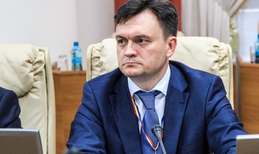 Речан опровергает сведения о том, что он якобы намерен сменить кресло министра на должность посла.