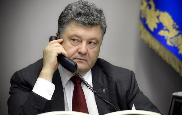 Кроме того, Порошенко подчеркнул важность введения в Донбасс миротворческой миссии ООН.