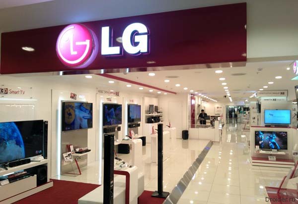 Компания LG, продвигая собственную новинку G2, решила поиздеваться над обладателями iPhone и Galaxy-"трубок" в мобильной рекламе. Фото: droider.ru