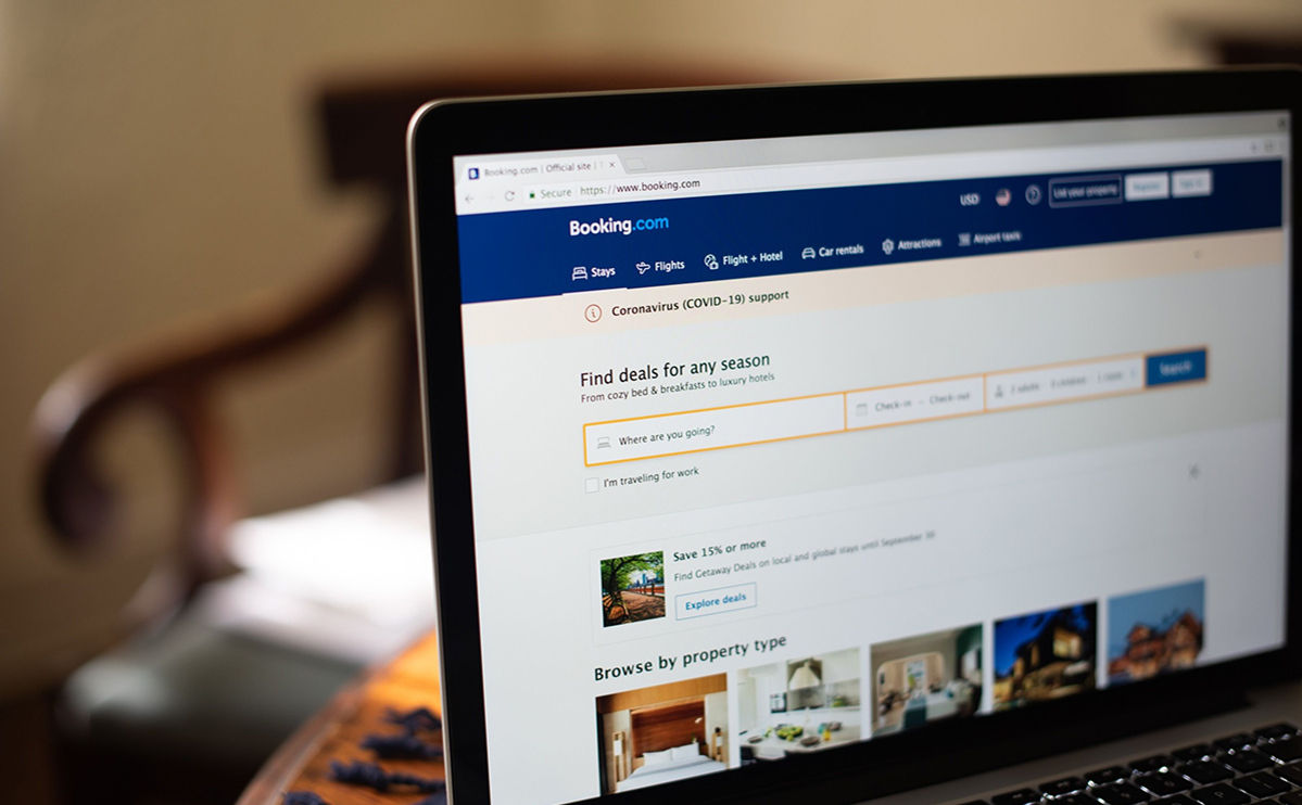 Более 10 тысяч европейских отелей требуют от Booking возмещения убытков.