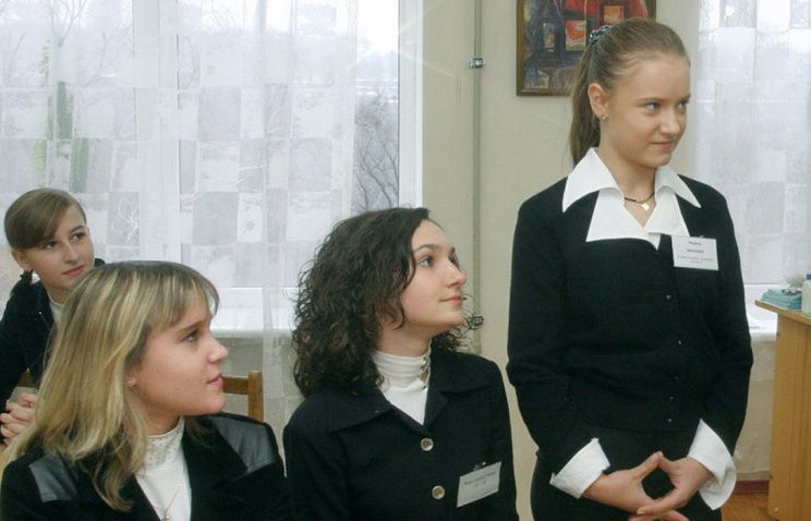 Украинские школы перейдут на 12-летнюю систему обучения, что будет соответствовать "европейским целям" страны.