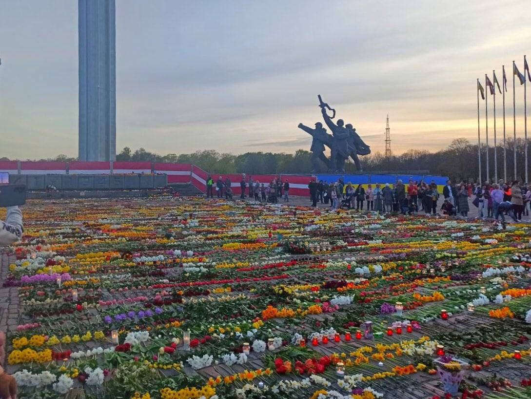 Сейм Латвии снял юридический барьер к сносу памятника Освободителям Риги.