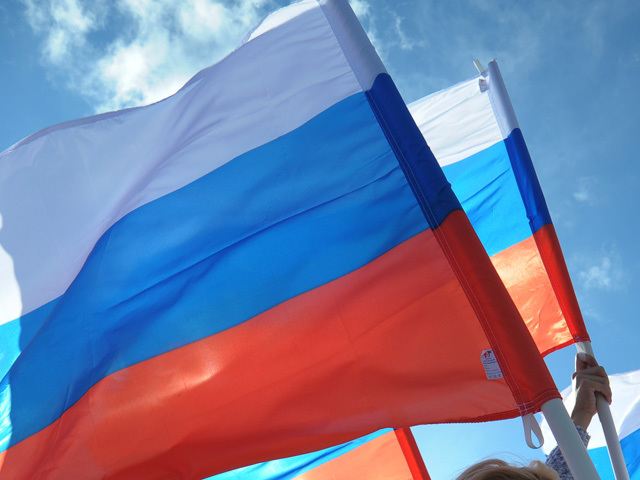 На сайте «Единой России» сообщается, что партия «призывает всех прийти на шествие в поддержку Украины».
