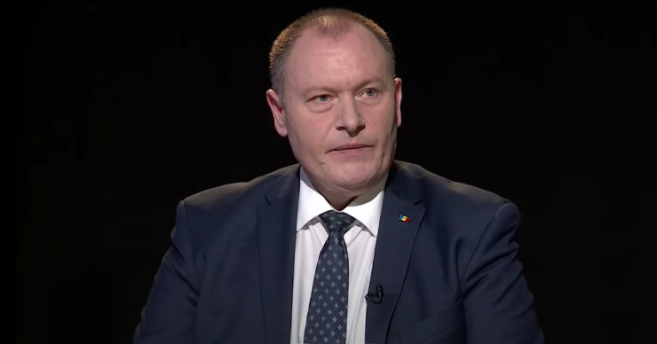 Врио премьер-министра Аурелиу Чокой. 