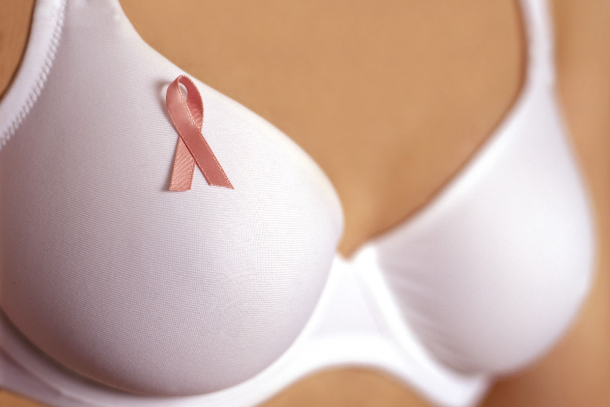 Cancerul de sân apare la femei din ce în ce mai tinere.