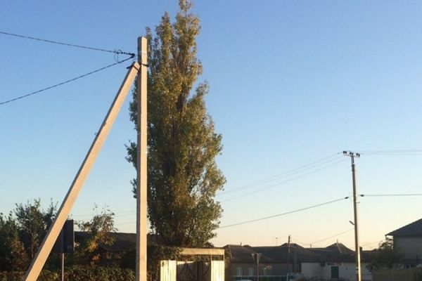 В Чадыр-Лунге неизвестные украли фонари уличного освещения.