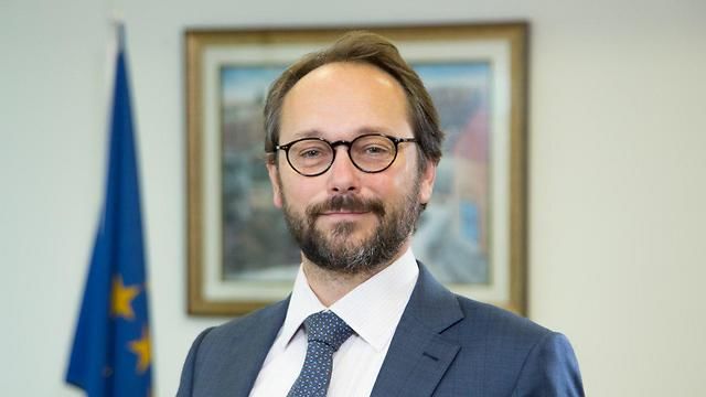 Израиль вызвал посла ЕС из-за финансовой помощи палестинцам.