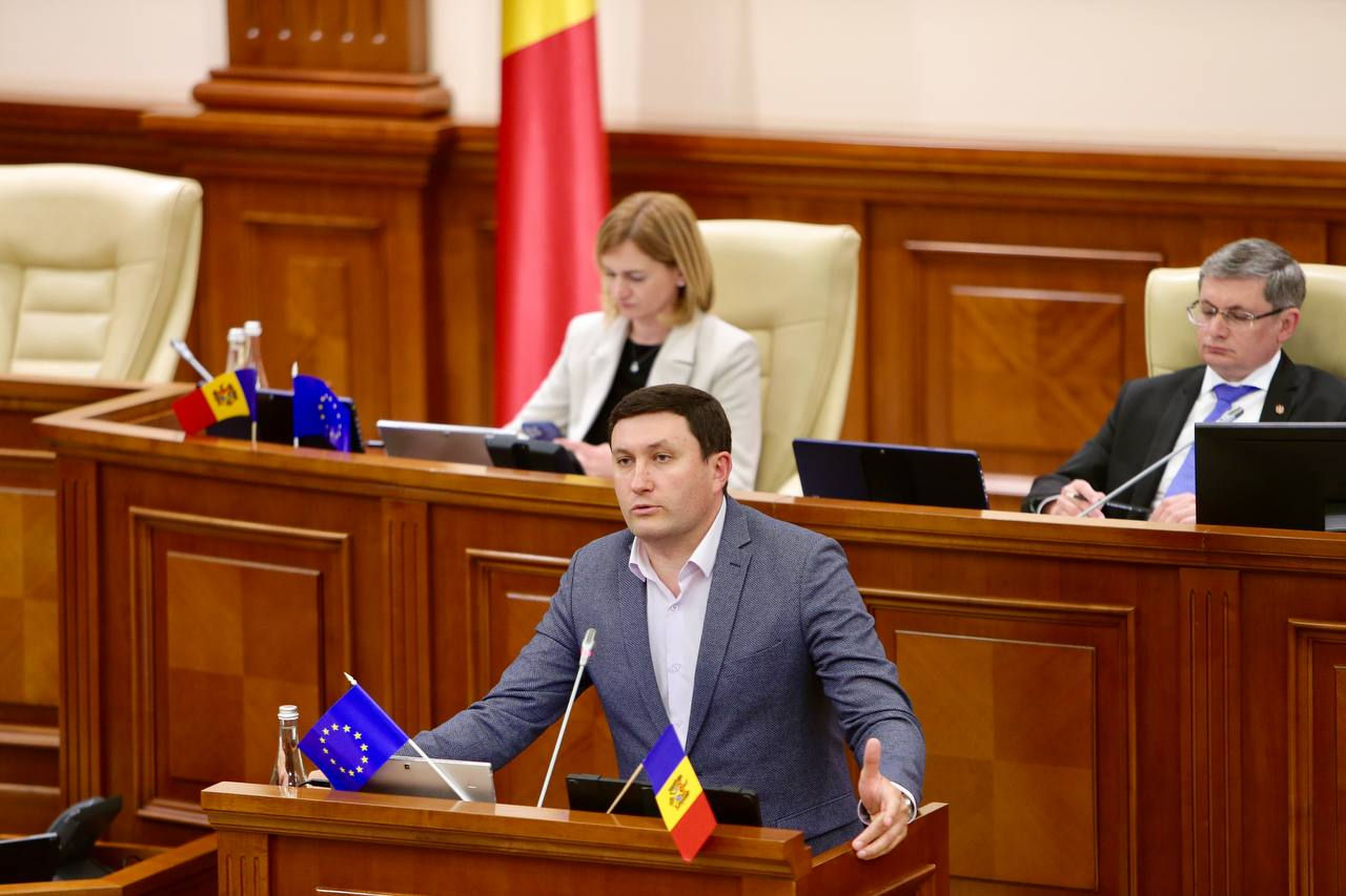 Odnostalco a cerut organizarea unor audieri privind tarifele vamale impuse de SUA.