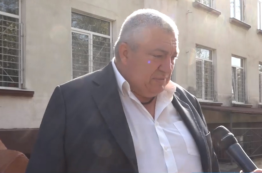 Мунсовет Бельц освободил директора ДРСУ Сергея Пчелу от должности.