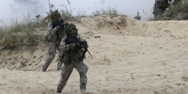 Trident Juncture 2015, в которых задействованы 36 тыс. человек, проходят в два этапа.