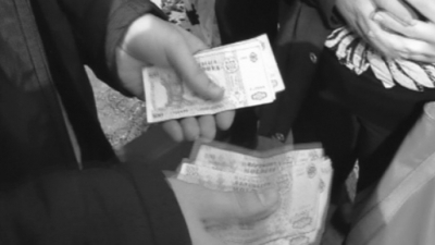Bărbatul este reţinut pentru 72 de ore şi se află în custodia CNA.