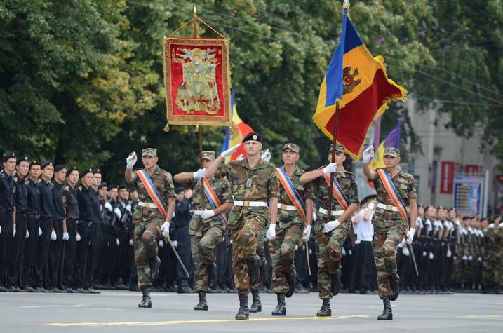 România şi R.Moldova trebuie să aibă o armată comună. Foto: activenews.ro