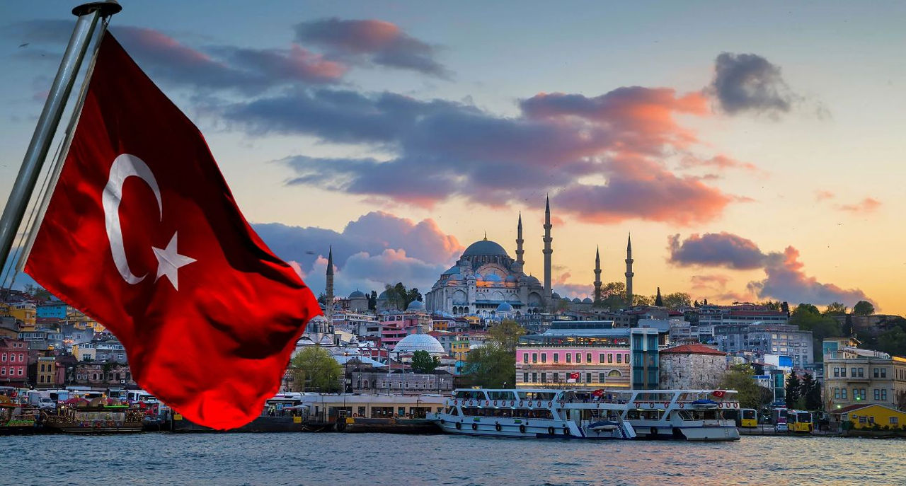 Hürriyet: Турция усложнит получение гражданства из-за процесса по членству в ЕС.