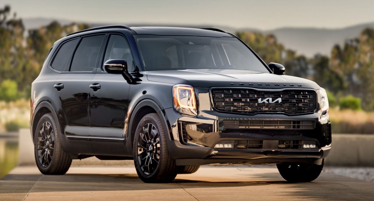 Kia представил обновленный кроссовер Kia Telluride 2022 модельного года.