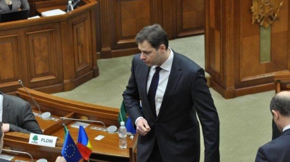 Парламент утвердил уход Лучинского из парламента.