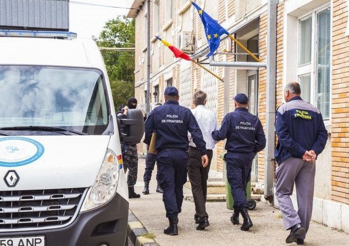 Молдова передала Румынии гражданина Турции.