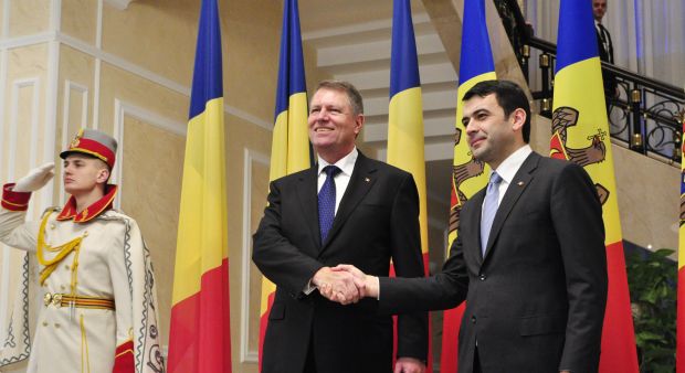 În cadrul întrevederii cei doi au vorbit despre relaţiile bilaterale, integrarea europeană a Republicii Moldova şi situaţia regională. Foto: realitatea.md