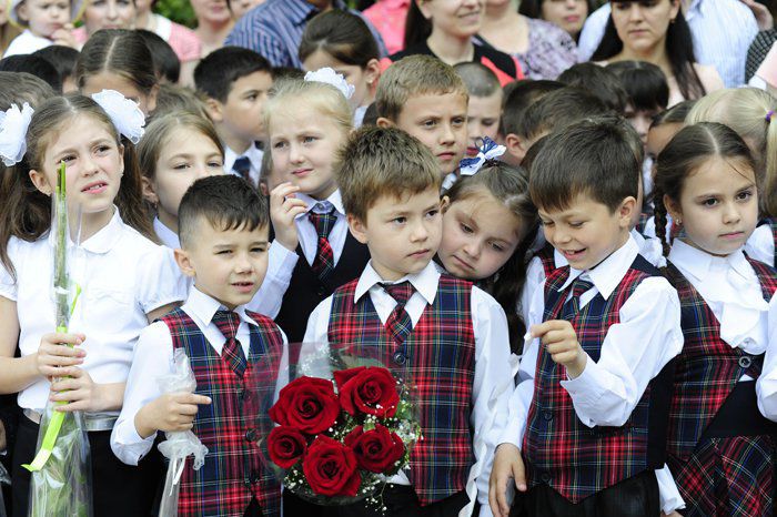 Peste 36 de mii de copii vor merge în clasa I.