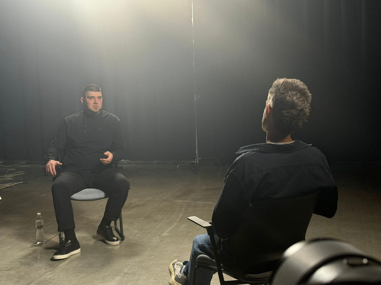 Iurii Dudi a filmat la Chișinău un interviu cu comandantul RDK, Denis Kapustin.