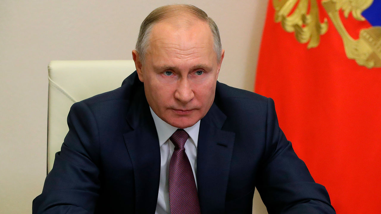 Путин: РФ и Белоруссия продолжат противостоять фальсификации истории.