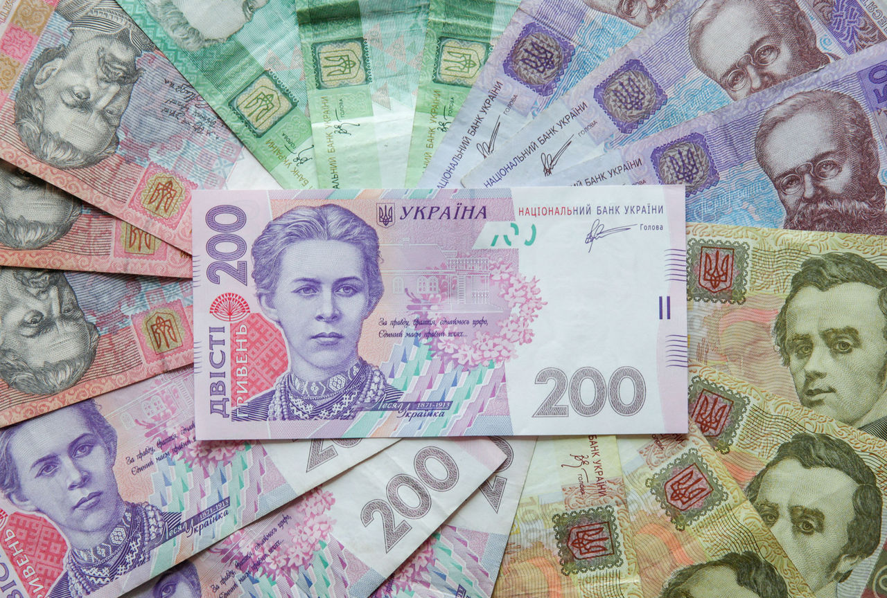 Всего банки подали заявки на покупку 27,2 миллиона долларов.