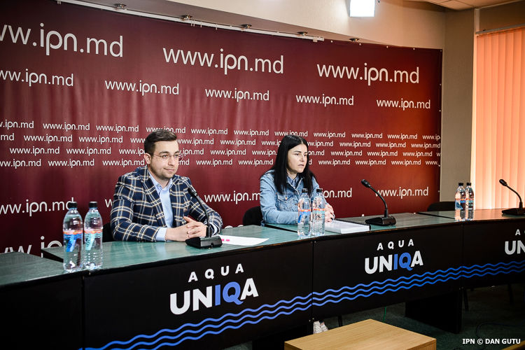 Жена осужденного: На мужа оказывают физическое и психологическое давление.
