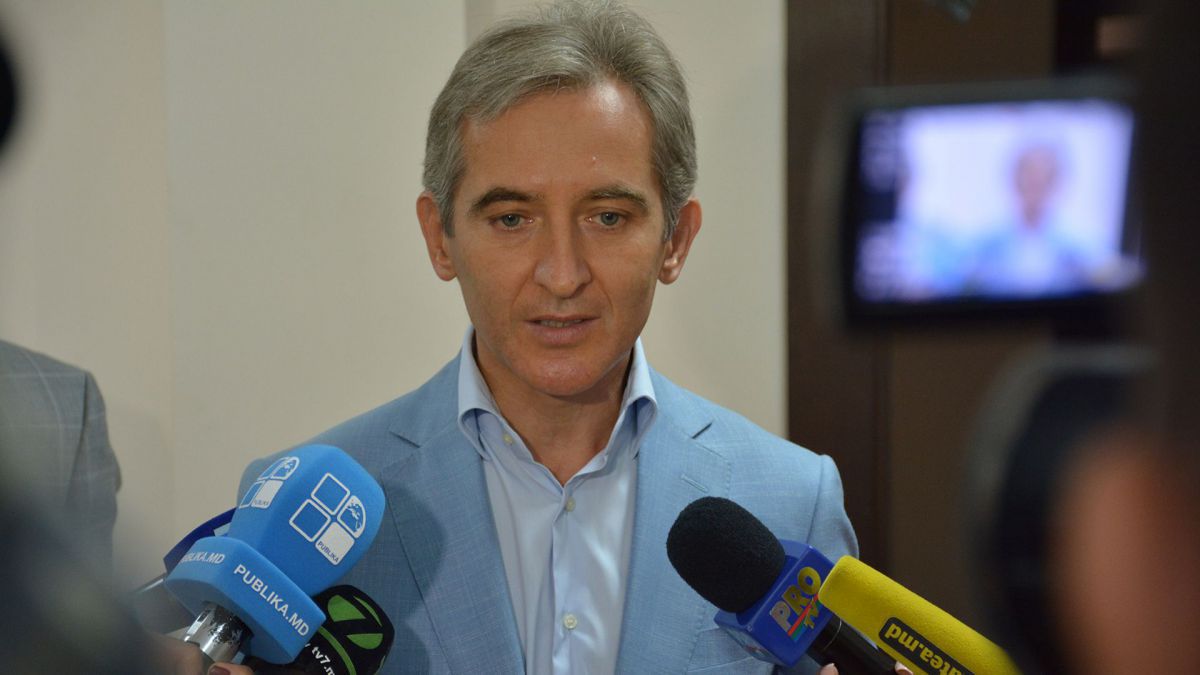 Deputații Partidului Popular European din Moldova nu vor vota moțiunea de cenzură anunțată astăzi de socialiști. Foto: PPEM