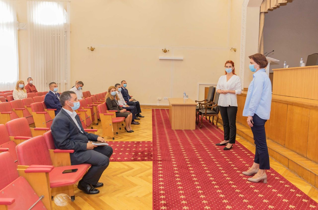 Анна Ревенко представила руководству МВД нового главу кабинета.