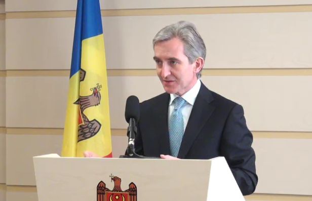 Premierul desemnat a facut o declaratie de presa, adresand un mesaj pe care si l-a pregatit in cazul in care deputatii nu l-ar fi votat.