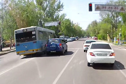 Подобные "гонки автобусов" в Алма-Ате не редкость.