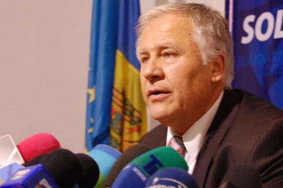 Президент не вправе препятствовать развитию государства, считает Дьяков.