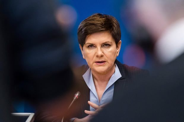 Premierul Beata Szydlo și-a dat demisia din guvern.