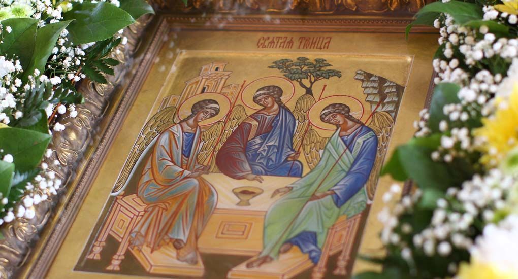 Sărbătoarea Rusaliilor este una dintre cele mai vechi sărbători creştine, împreună cu cea a Paştilor, fiind prăznuită încă din vremea sfinţilor apostoli. 