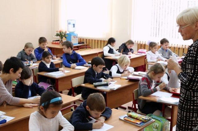 За 12 месяцев 2017 года полиция зафиксировала 83 случая агрессии учителей по отношению к школьникам.