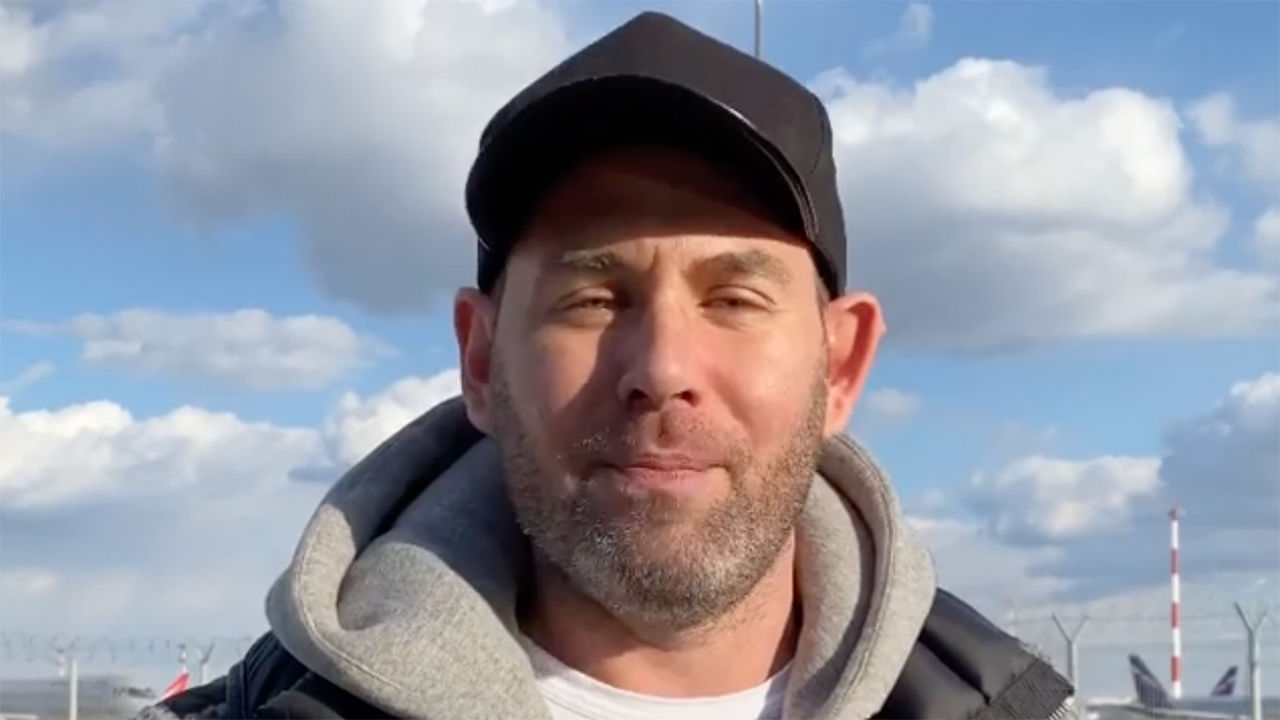 Слепаков рассказал в стихах о разводе.