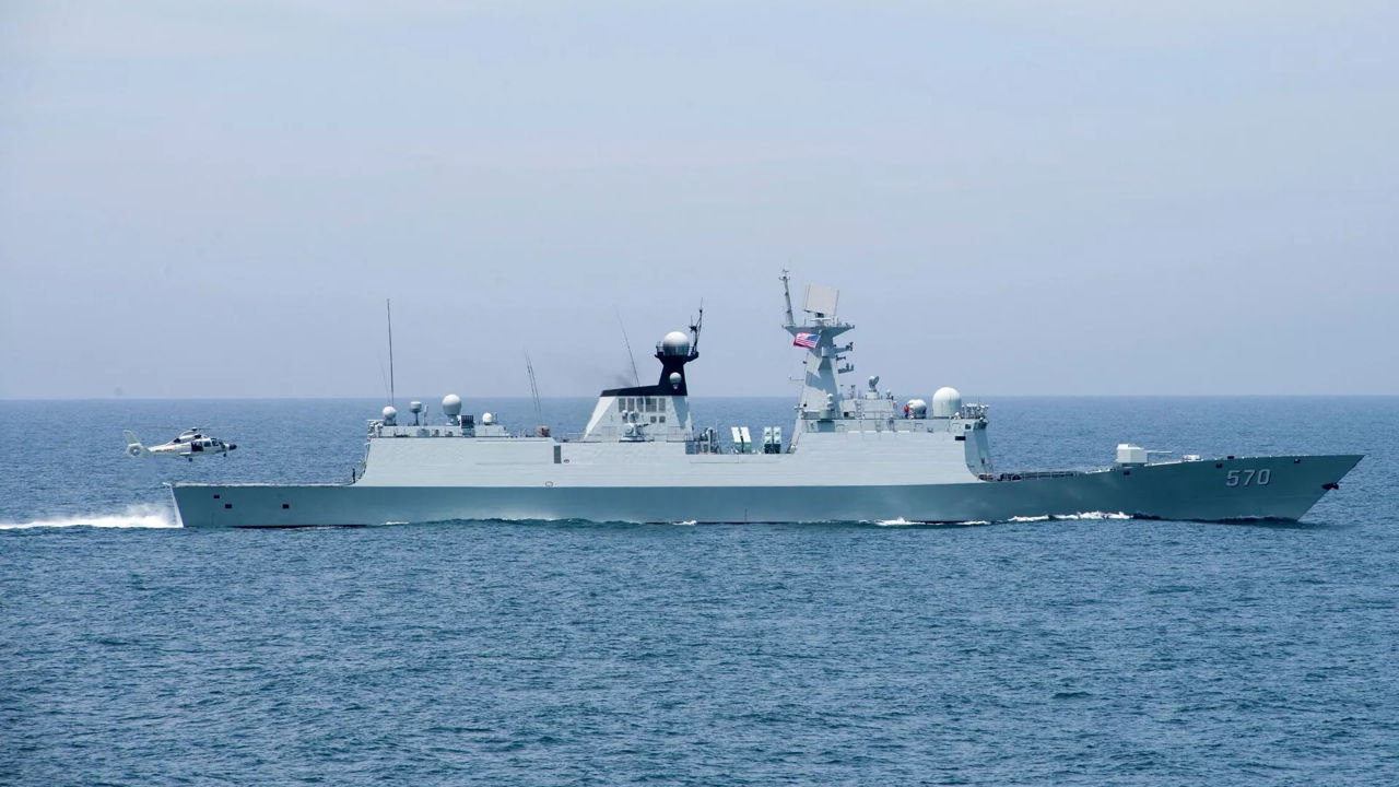Армия Китая провела военные учения у Тайваня.