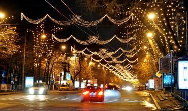 К новогодним праздникам Кишинев украсят по образу прошлого года.