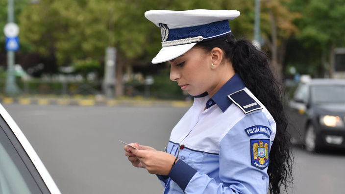 В Румынии неуплата штрафов за нарушение ПДД приведёт к приостановке действия прав.