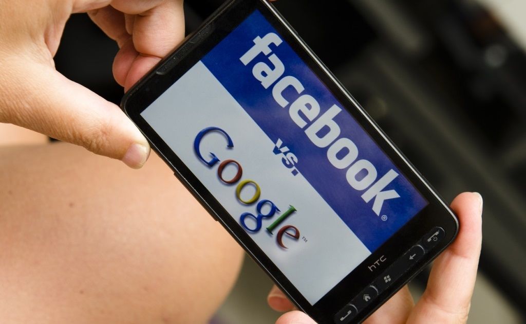 Европа начинает наступление на Facebook и Google.