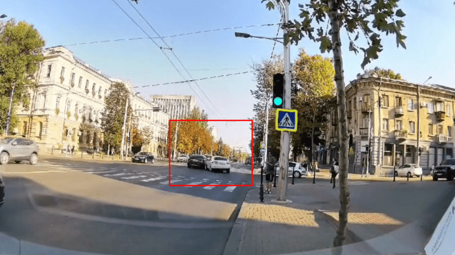 В центре Кишинева произошло ДТП: момент попал на камеру регистратора.