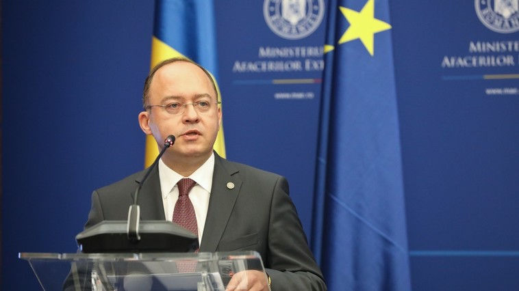Глава МИД Румынии призвал послов стран ЕС оказать Молдове последовательную поддержу.