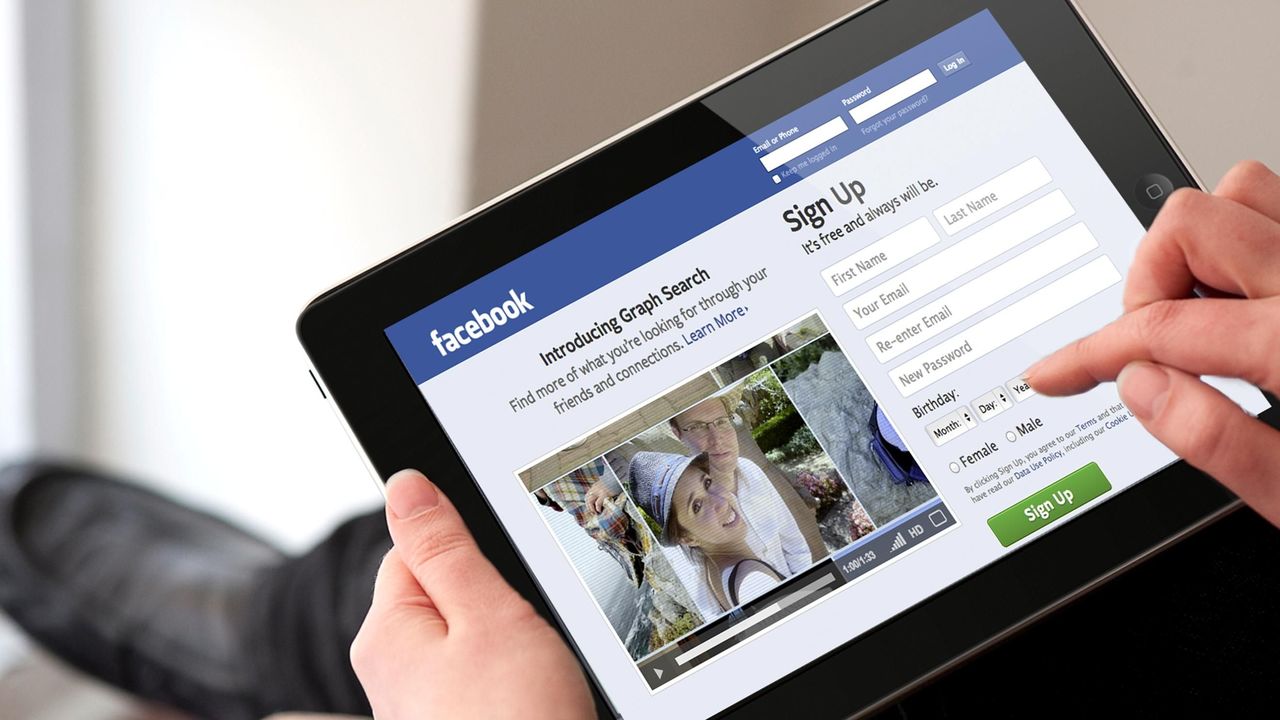 Частично бывшие активные пользователи Facebook ушли в Twitter, в большей степени в Instagram.