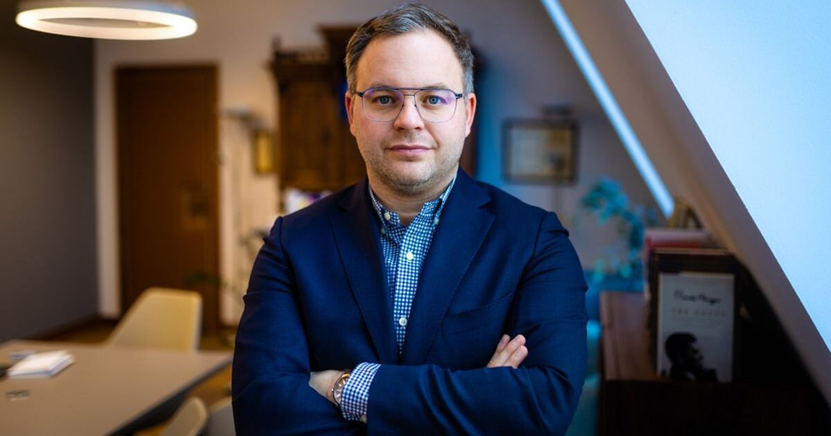 Офис Орбана: Венгрия не будет обороняться в случае вторжения РФ.