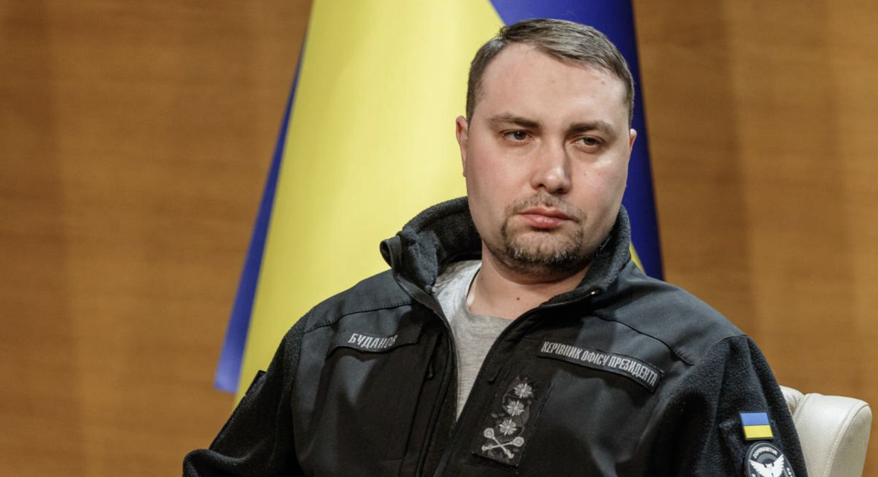 Буданов советовал Зеленскому не уступать Донбасс в мирном соглашении.