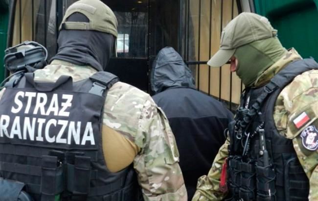 На границе с Польшей задержали украинца с артиллерийской системой.