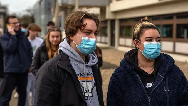 Focar de meningită în Marea Britanie: Există victime și numeroși bolnavi.