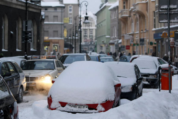 Spania anunță fenomene meteorologice severe, cu furtuni puternice, ploi torențiale și ninsori în zonele muntoase.