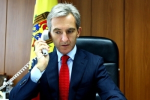 Alte subiecte abordate de cei doi oficiali au vizat cooperarea în domeniul energetic, agenda vizitelor bilaterale și reglementarea transnistreană.