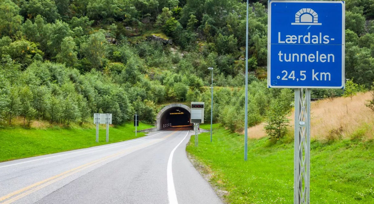 Cel mai lung tunel din lume primește recenzii mixte.